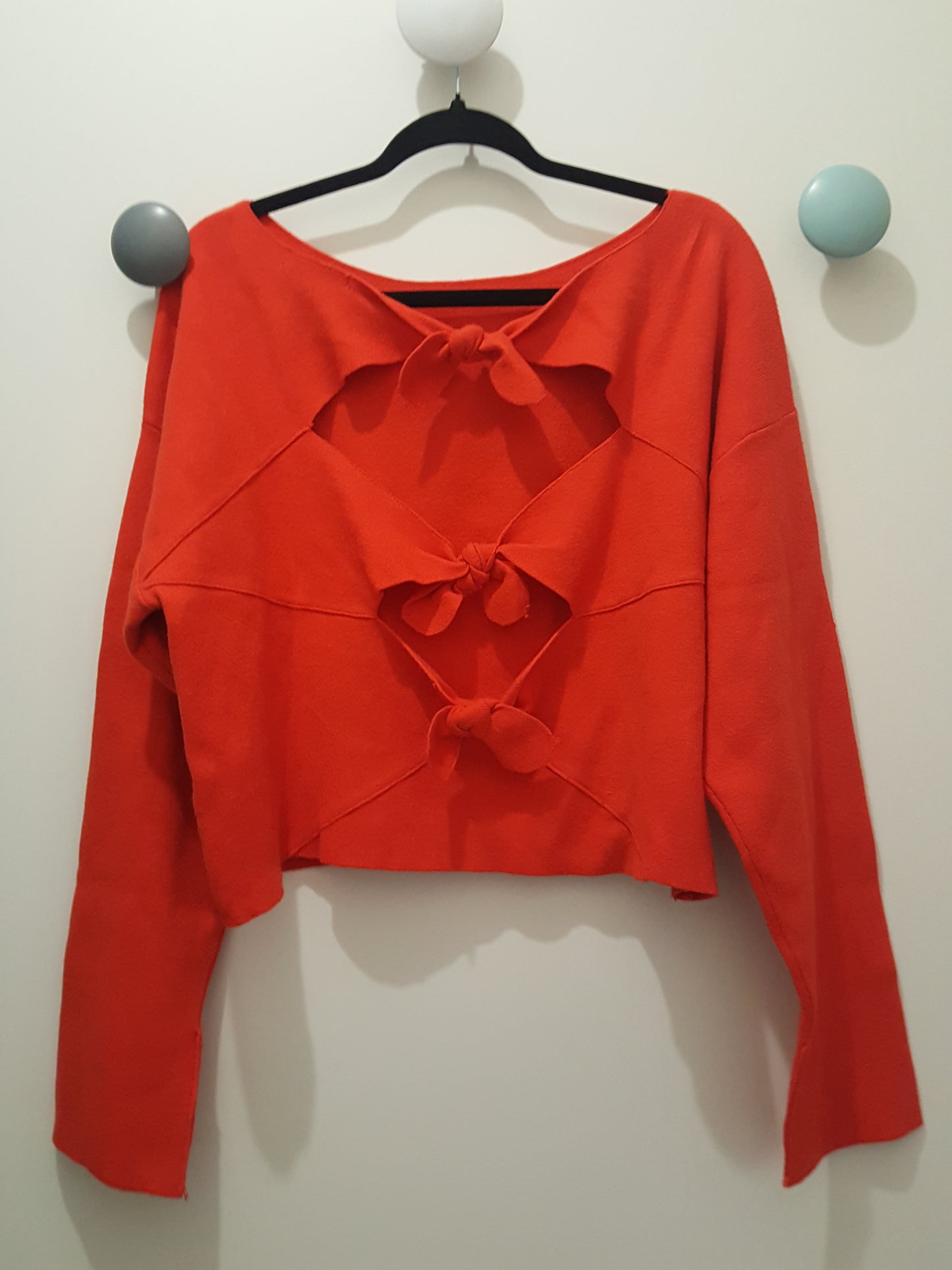 Top Dos décolleté à Noeuds ''Mango''