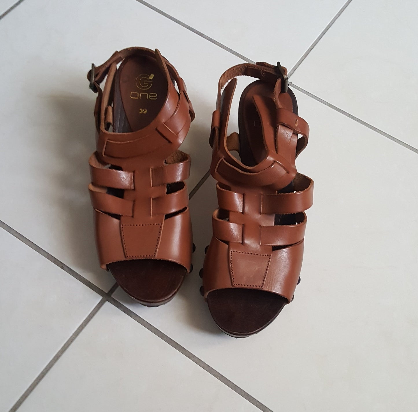 "Gémo" Heeled Leather Sandals