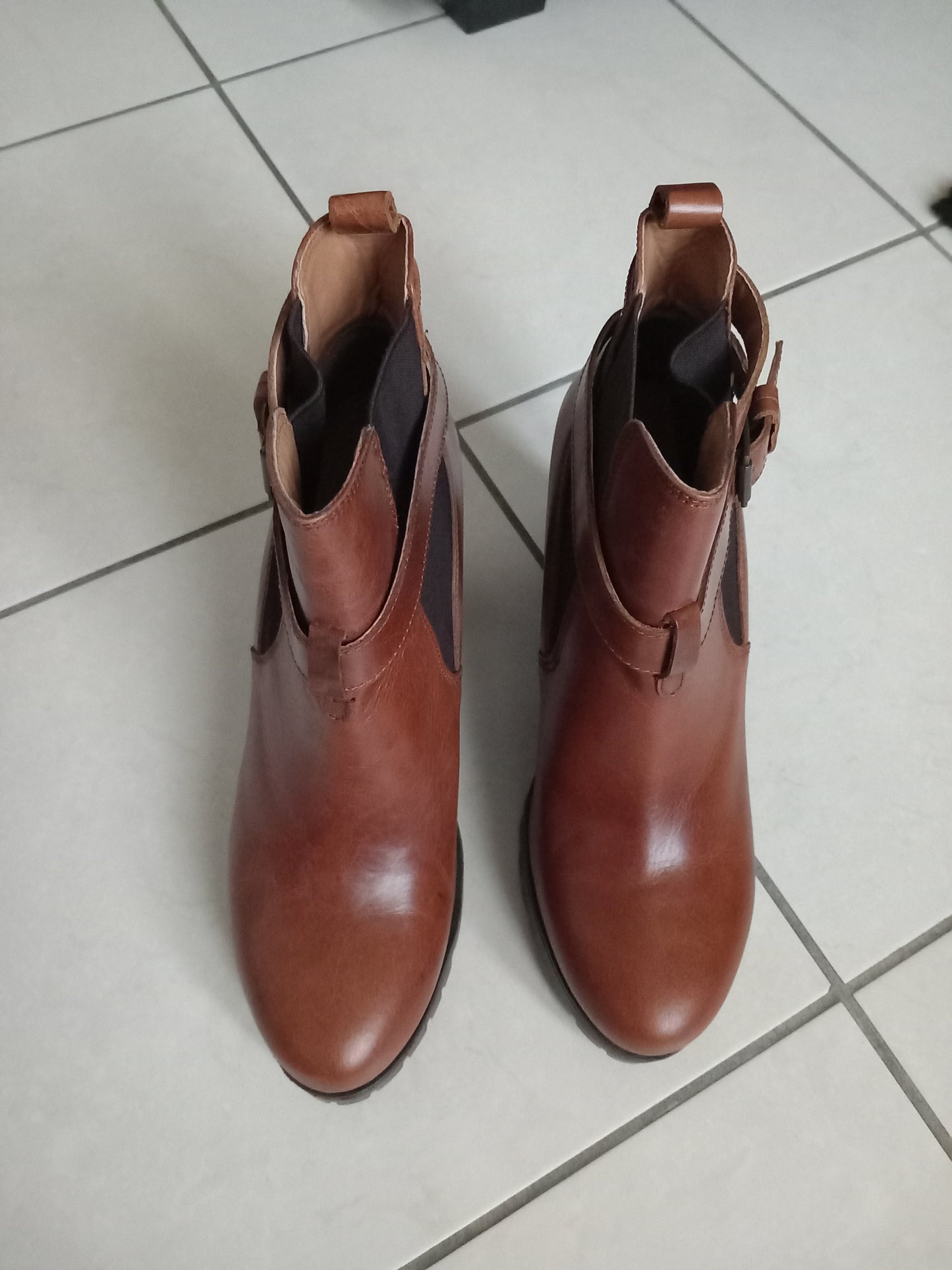 Bottines Chelsea en Simili Cuir "New Look"