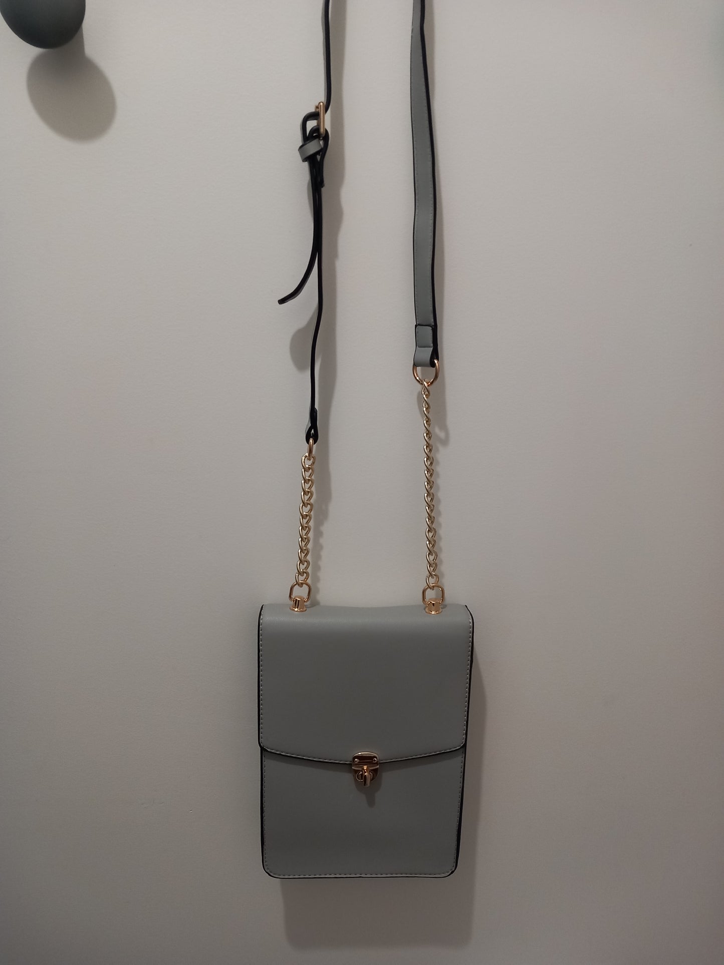 Sac avec Chaînes en Bandoulière