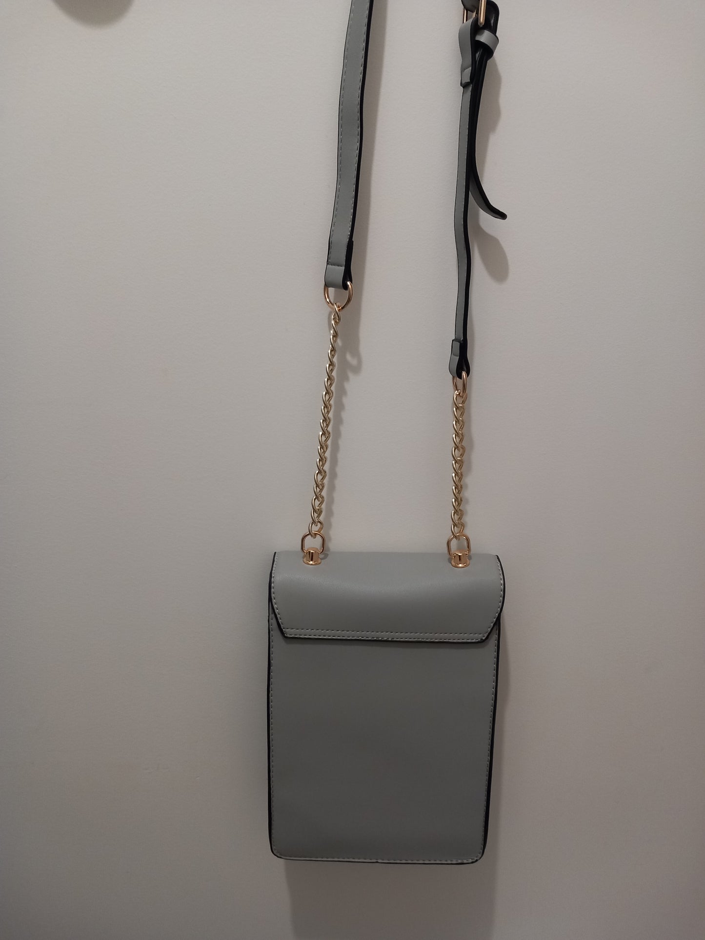Sac avec Chaînes en Bandoulière