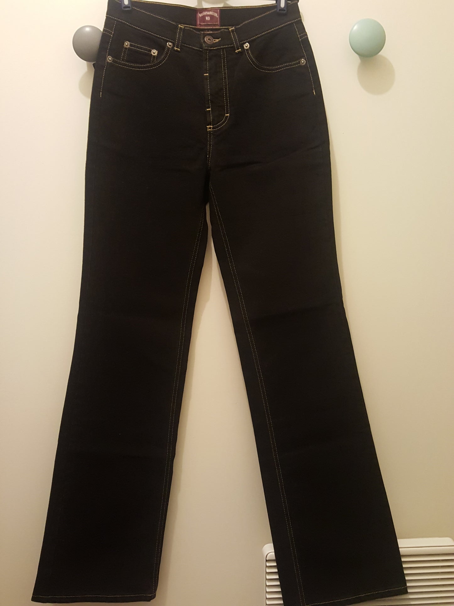 Jean Flare "William & Delvin"