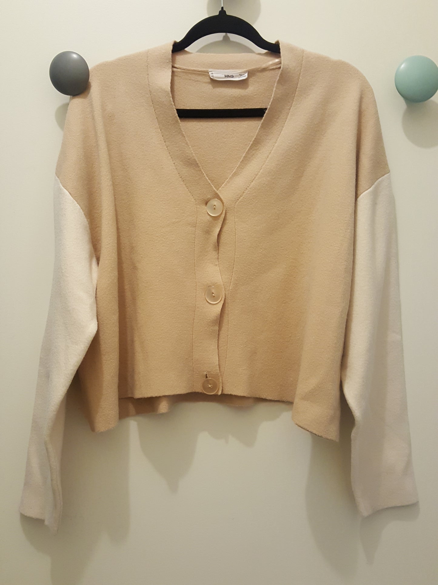 Sweat Col V boutonné ''Mango''