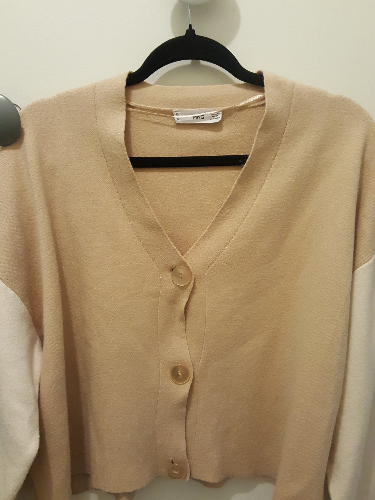 Sweat Col V boutonné ''Mango''