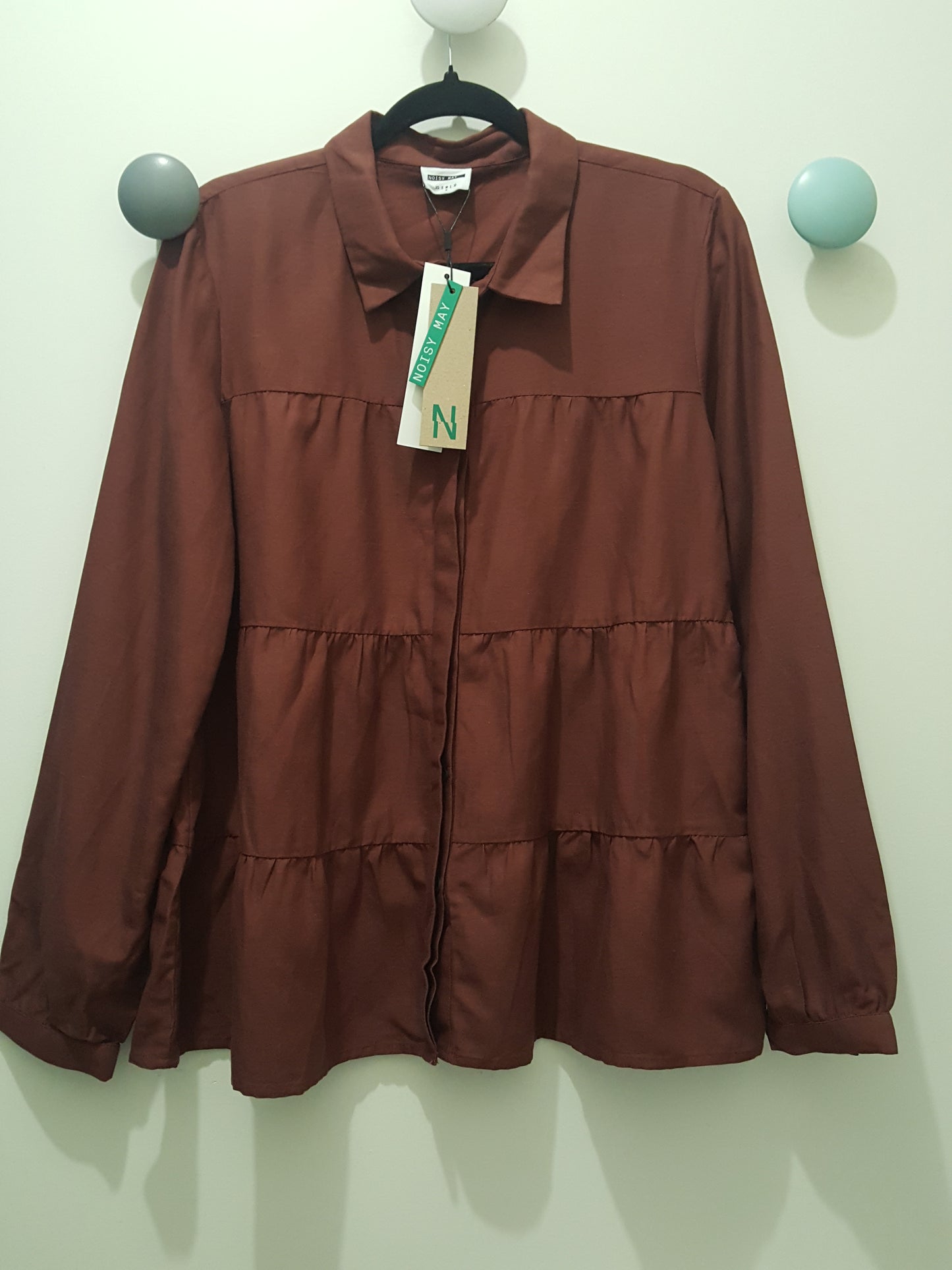 Chemise à volants ''Noisy May''