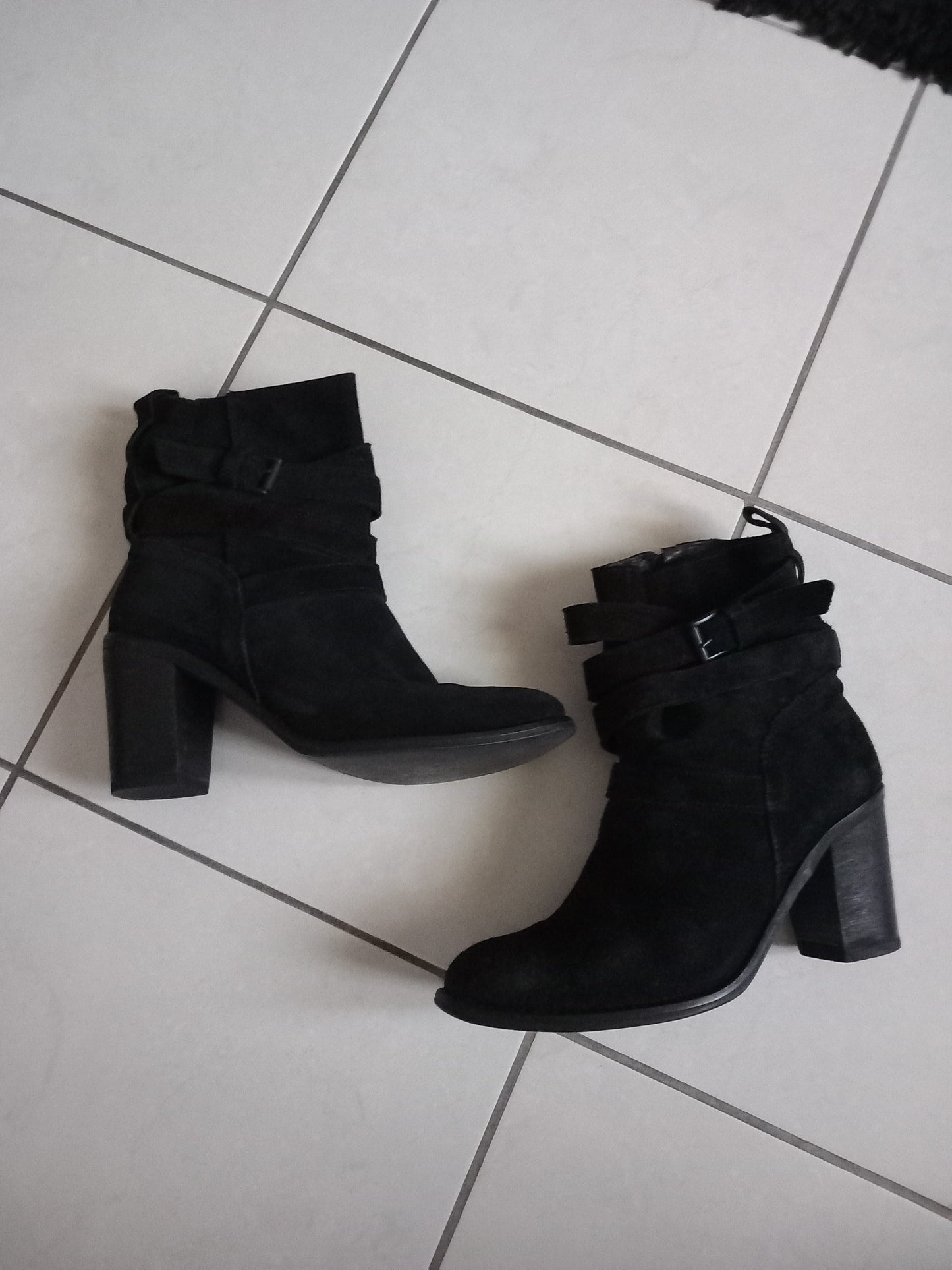 Bottines en Cuir Daim "Minelli"