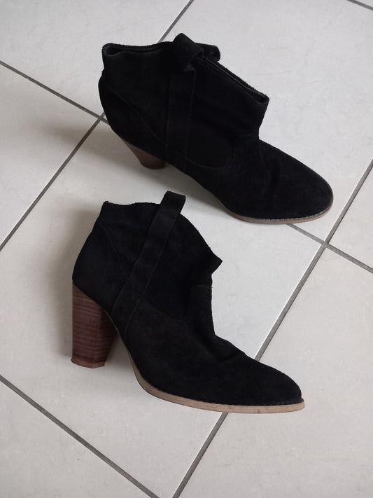 Low Boots en Cuir Daim "Altramarea"